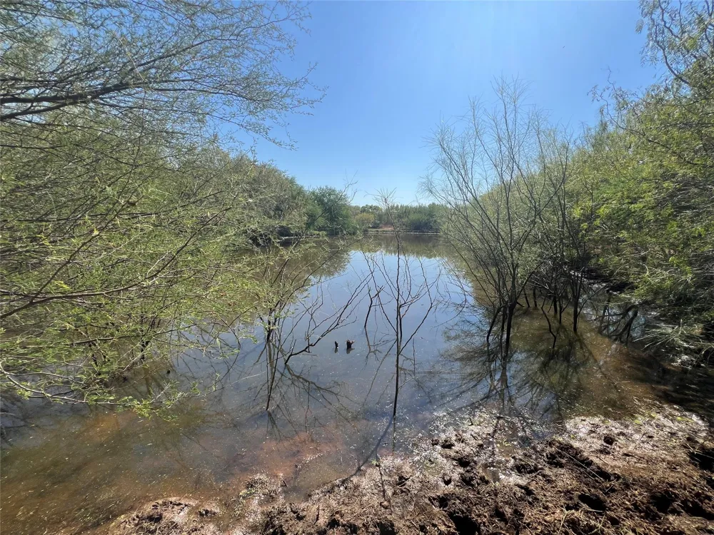 50 Cr 321 Tract 15 J243 Jourdanton, TX 78026