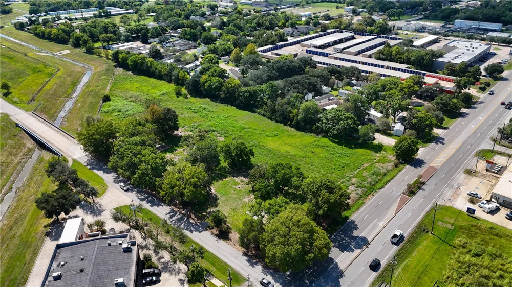 5604 Broadway Street Pearland, TX 77581