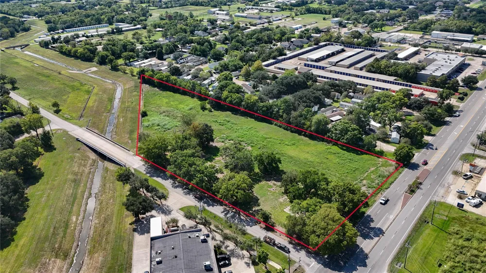 5604 Broadway Street Pearland, TX 77581