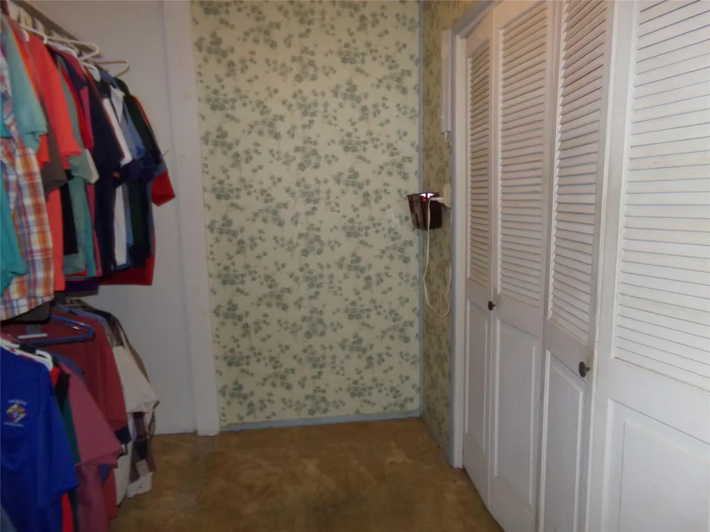 403 West Street Weimar, TX 78962