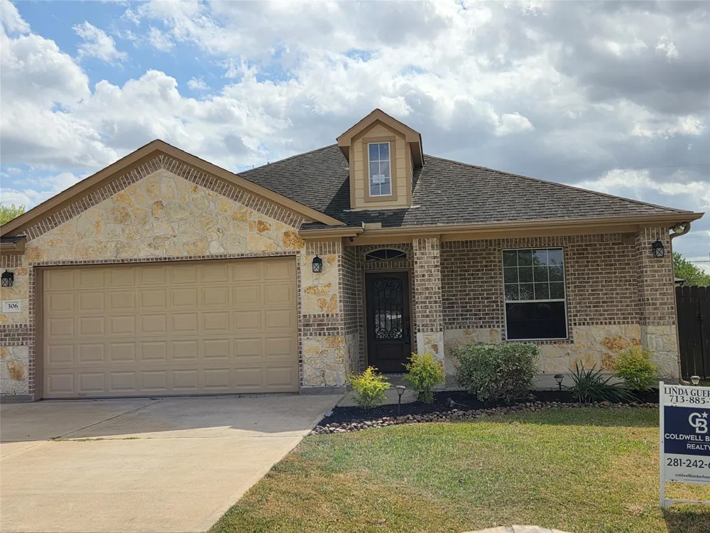 306 Masterson Street Arcola, TX 77583