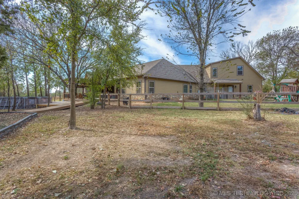 37760 E 171st Street S Porter, OK 74454
