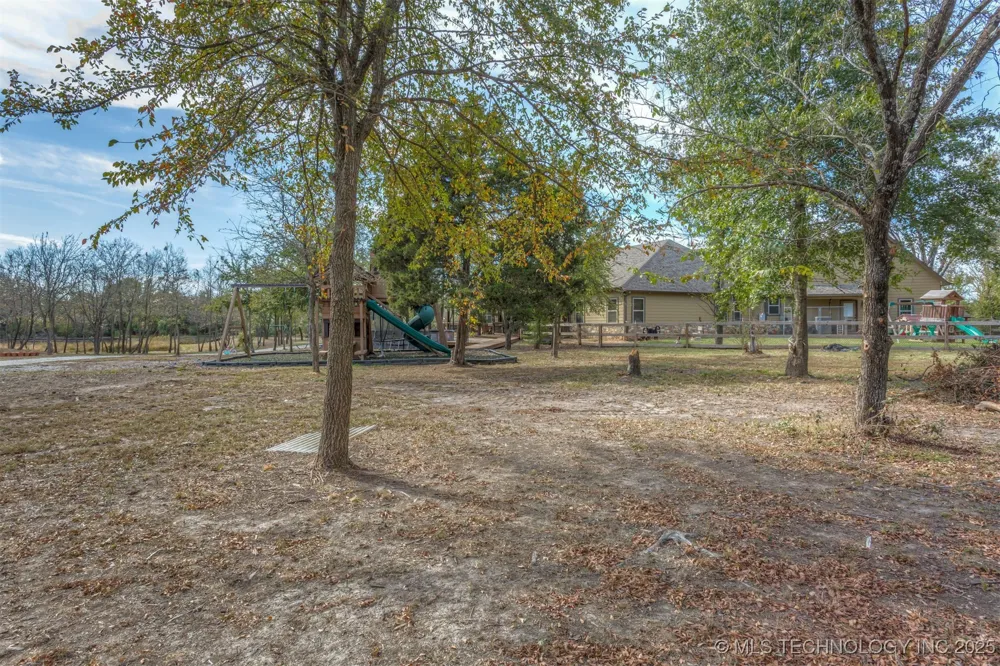 37760 E 171st Street S Porter, OK 74454