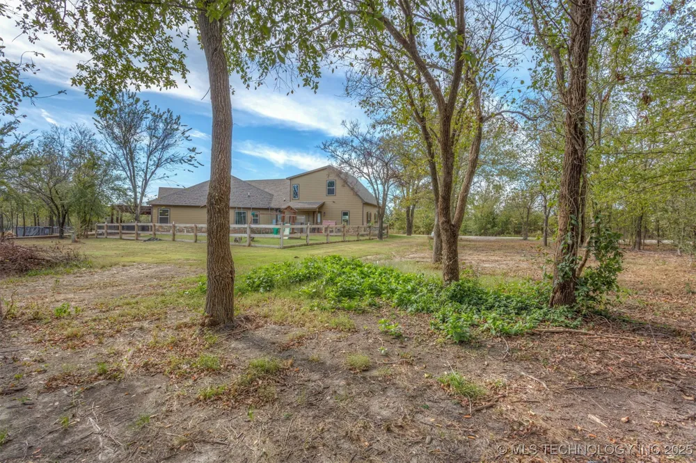 37760 E 171st Street S Porter, OK 74454