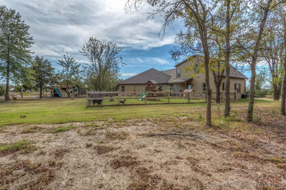 37760 E 171st Street S Porter, OK 74454