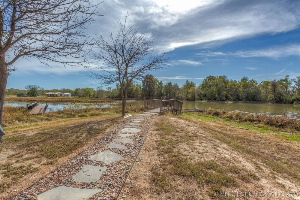 37760 E 171st Street S Porter, OK 74454