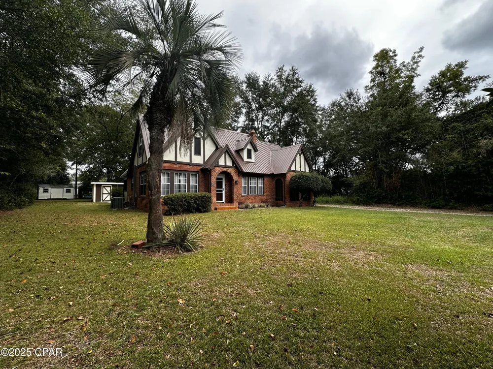 2986 Daniels Street Marianna, FL 32446