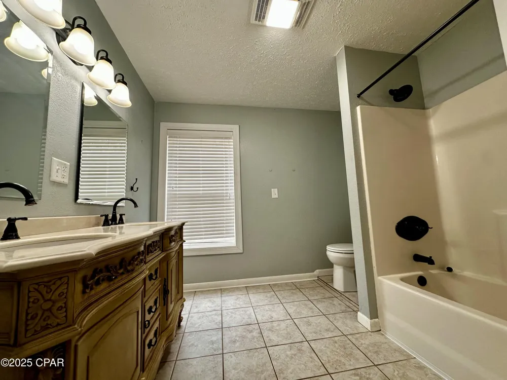 2986 Daniels Street Marianna, FL 32446
