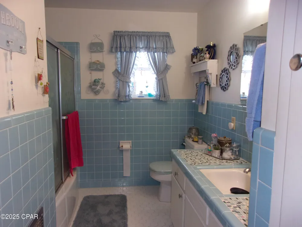 703 S Weeks Street Bonifay, FL 32425