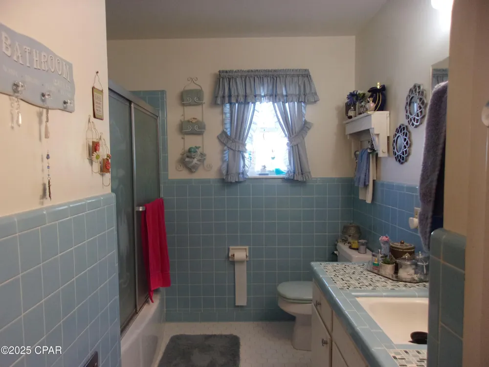 703 S Weeks Street Bonifay, FL 32425