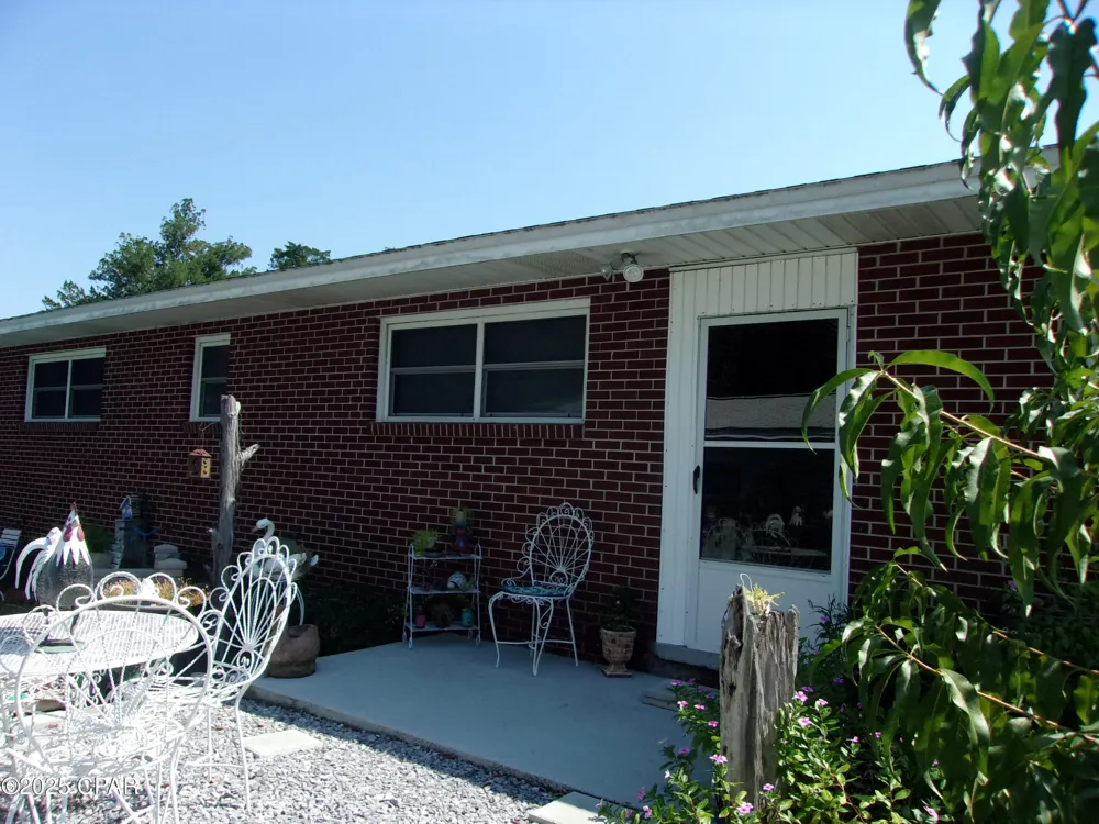703 S Weeks Street Bonifay, FL 32425