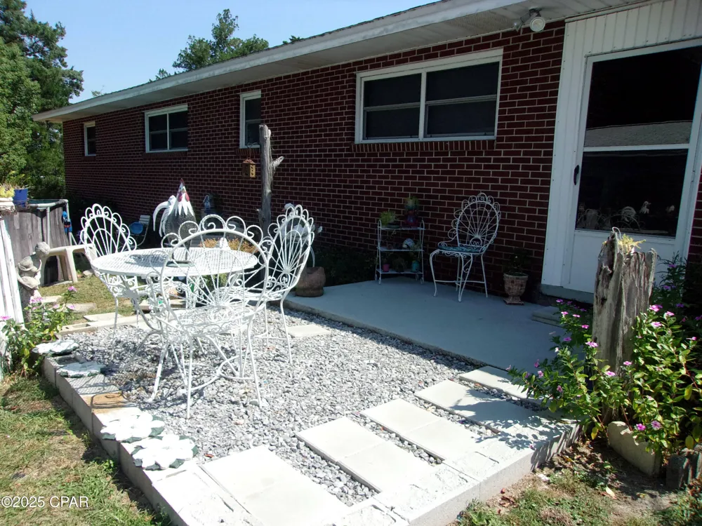 703 S Weeks Street Bonifay, FL 32425