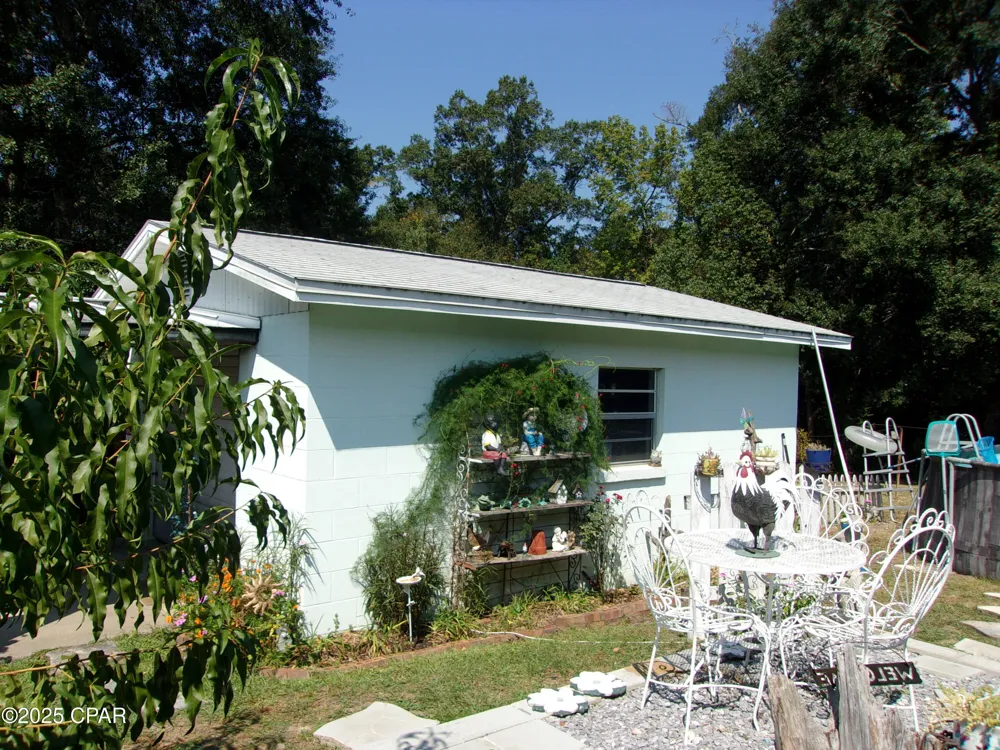 703 S Weeks Street Bonifay, FL 32425