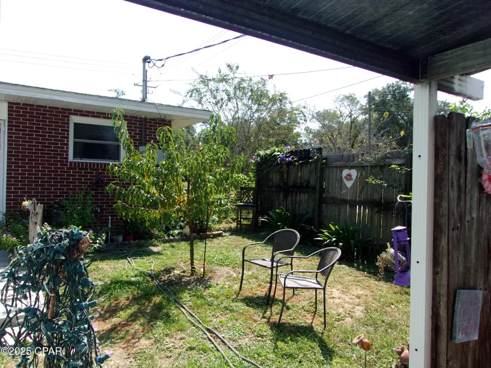 703 S Weeks Street Bonifay, FL 32425