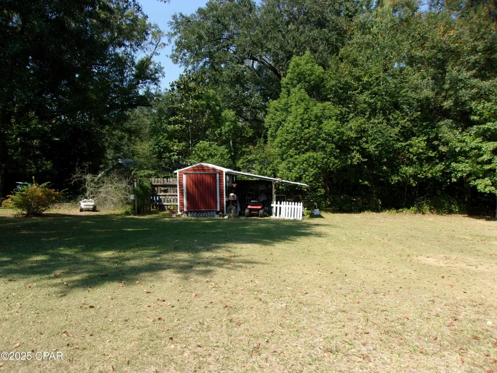 703 S Weeks Street Bonifay, FL 32425