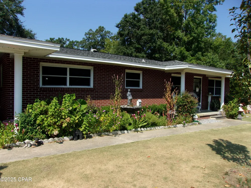 703 S Weeks Street Bonifay, FL 32425
