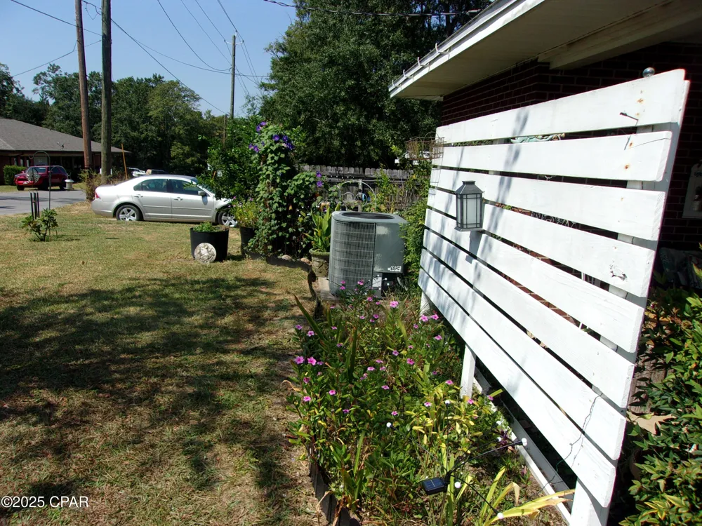 703 S Weeks Street Bonifay, FL 32425