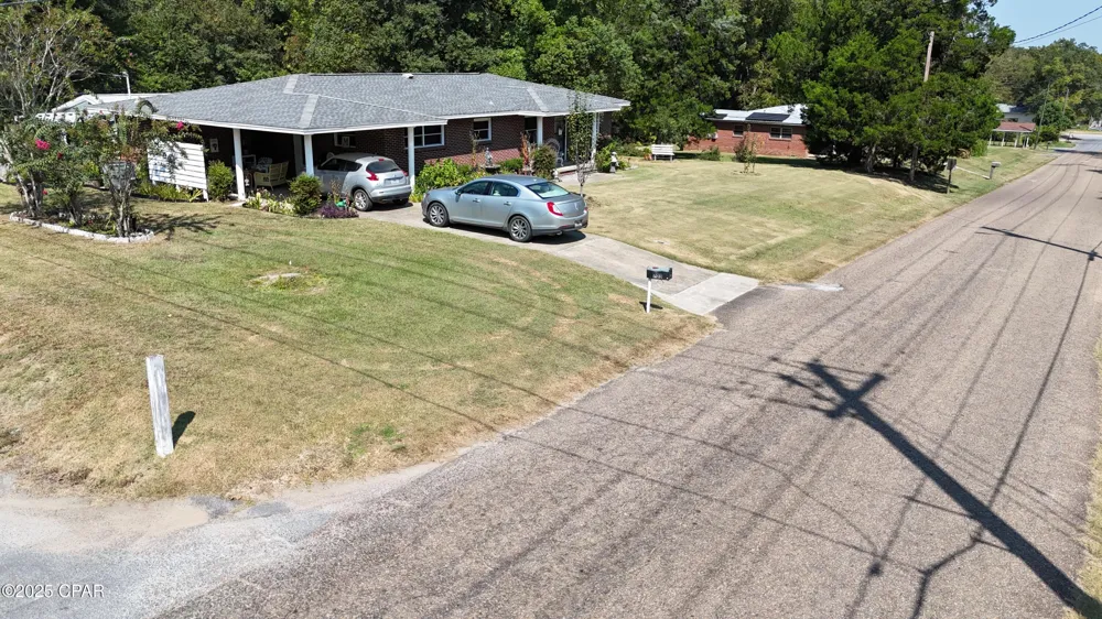 703 S Weeks Street Bonifay, FL 32425