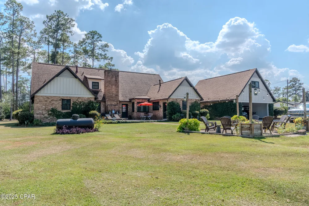 1154 10th Avenue Graceville, FL 32440