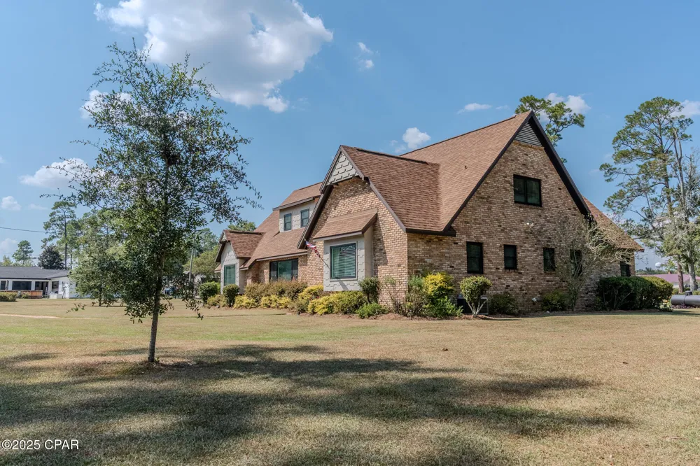 1154 10th Avenue Graceville, FL 32440