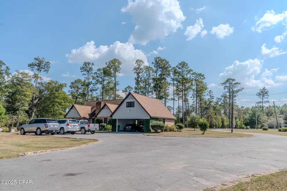 1154 10th Avenue Graceville, FL 32440
