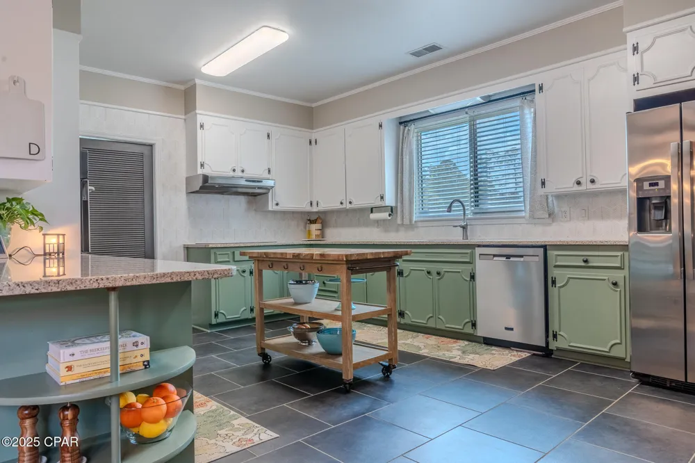 1154 10th Avenue Graceville, FL 32440