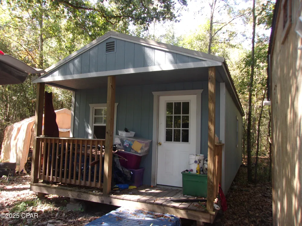 1414 Highway 2 Graceville, FL 32440