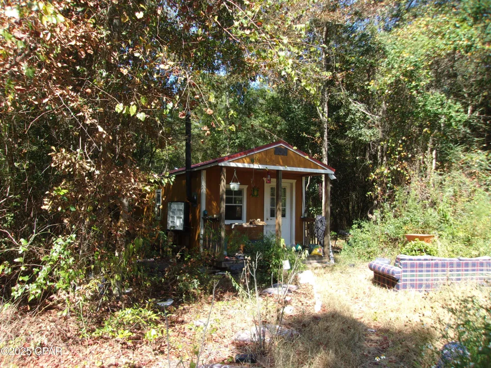 1414 Highway 2 Graceville, FL 32440