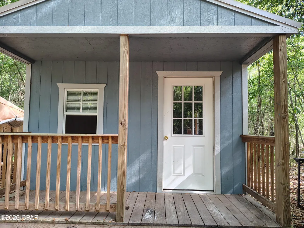 1414 Highway 2 Graceville, FL 32440