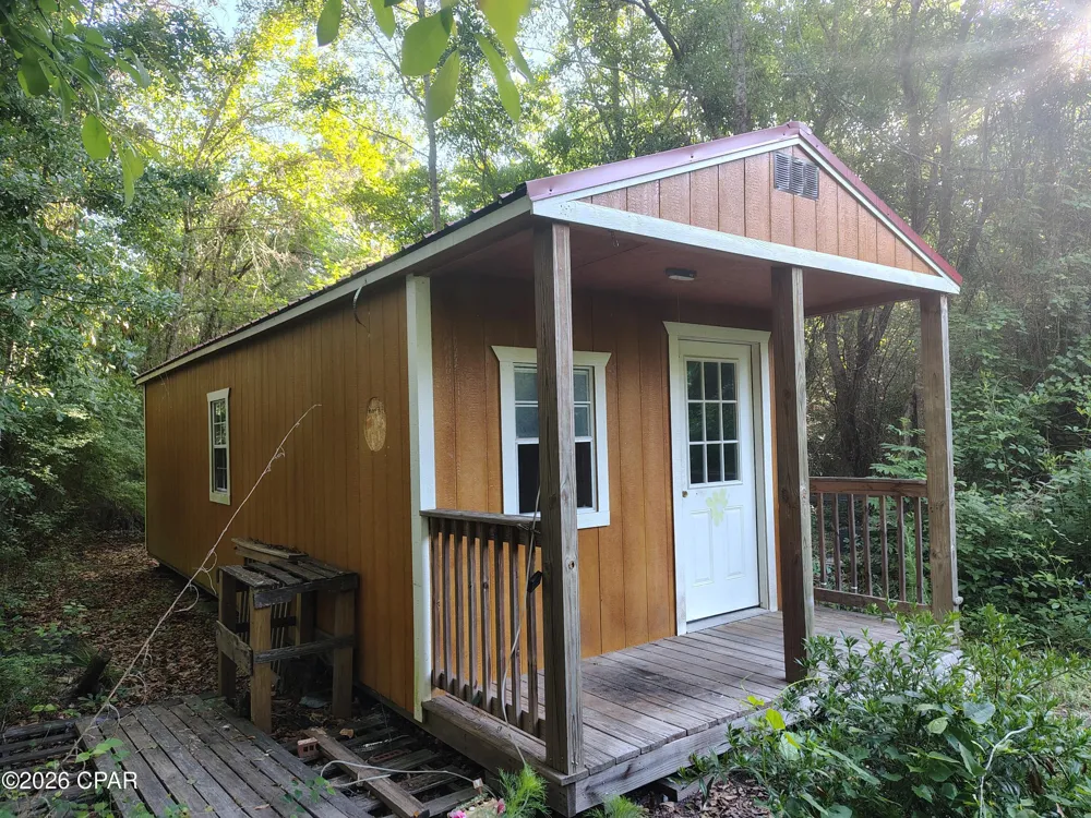 1414 Highway 2 Graceville, FL 32440