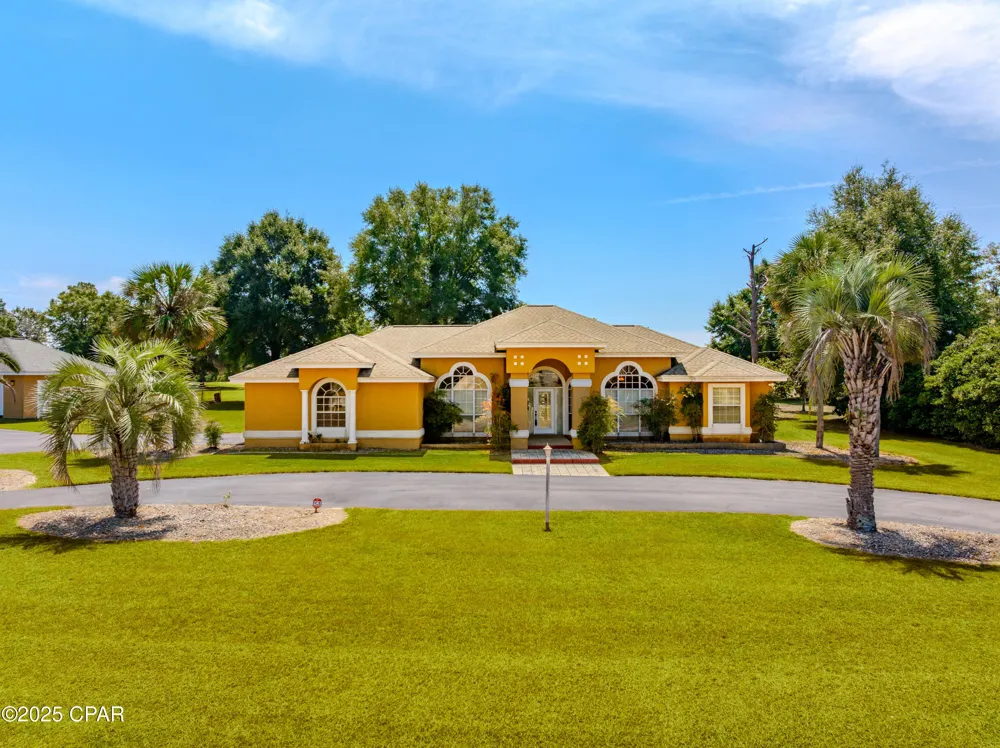 5239 Oak Drive Marianna, FL 32446