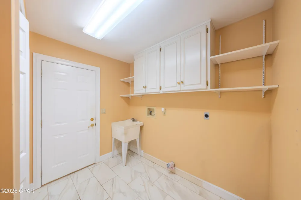 5239 Oak Drive Marianna, FL 32446