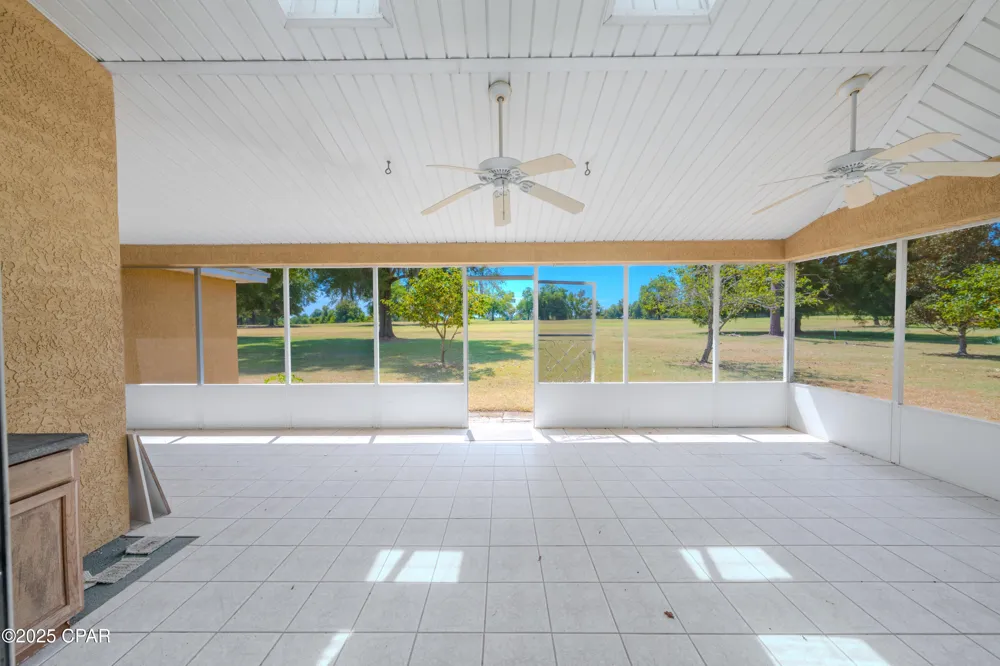 5239 Oak Drive Marianna, FL 32446