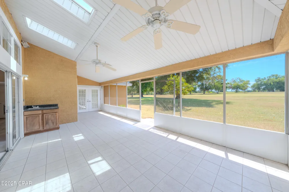 5239 Oak Drive Marianna, FL 32446