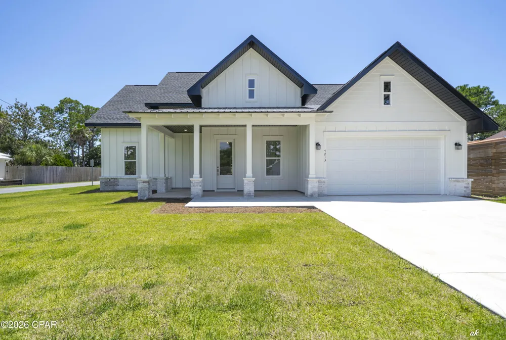 7213 Lagoon Drive Panama City, FL 32408