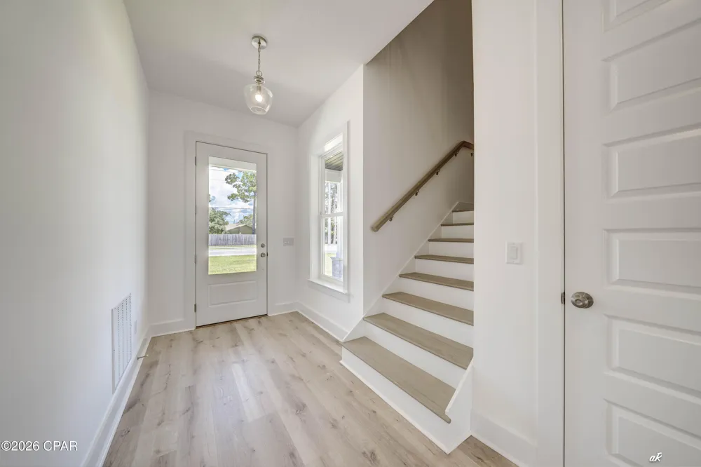 7213 Lagoon Drive Panama City, FL 32408