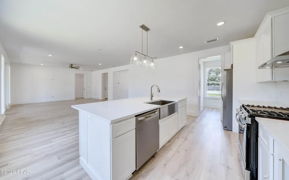 7213 Lagoon Drive Panama City, FL 32408