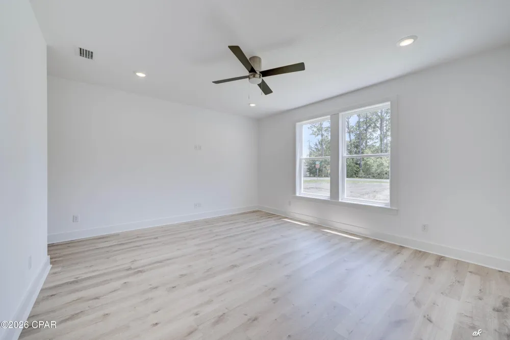 7213 Lagoon Drive Panama City, FL 32408