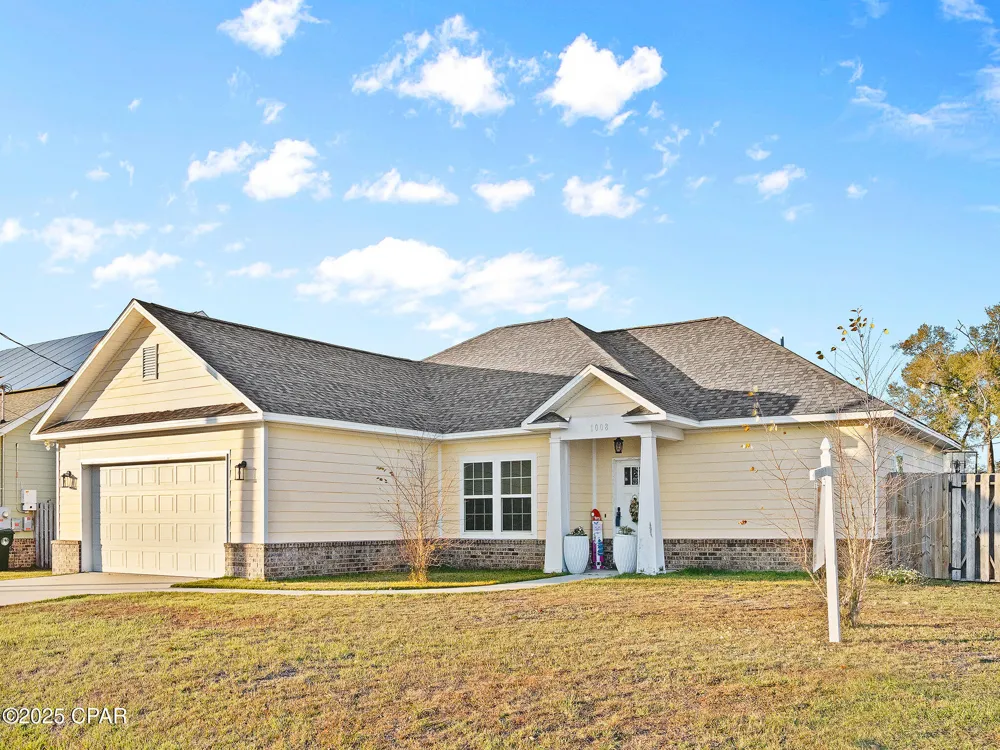 1008 E 10th Street Lynn Haven, FL 32444