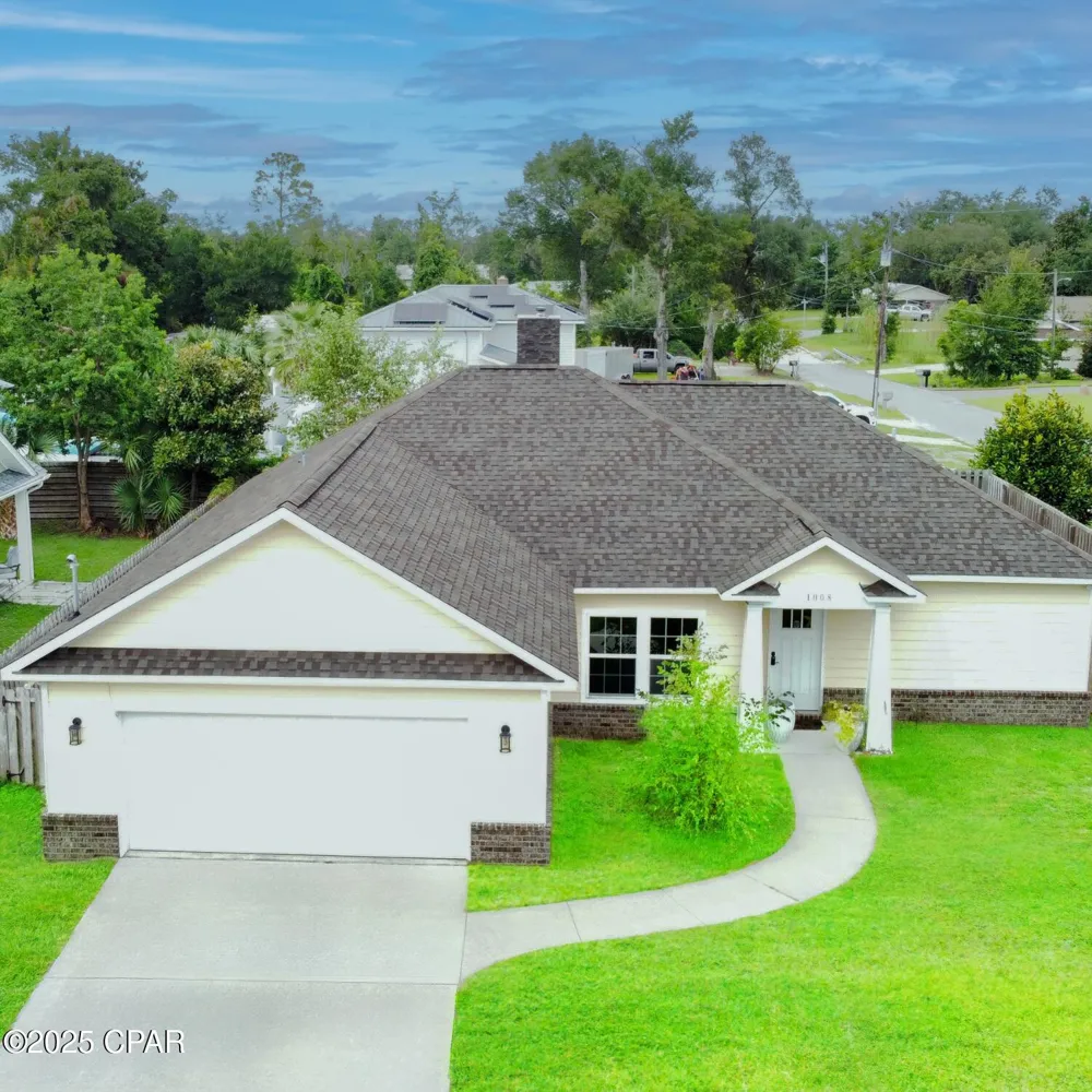 1008 E 10th Street Lynn Haven, FL 32444