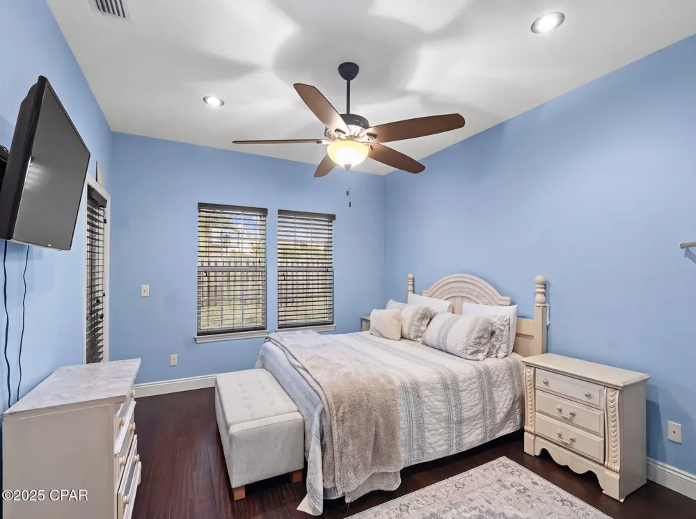 1008 E 10th Street Lynn Haven, FL 32444