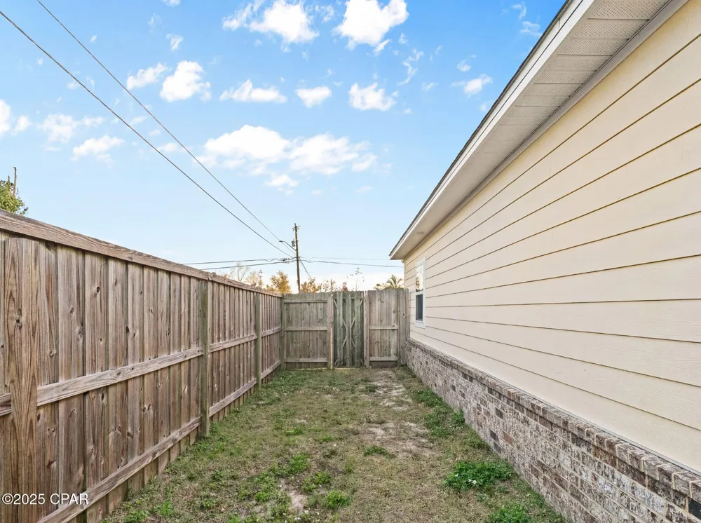 1008 E 10th Street Lynn Haven, FL 32444