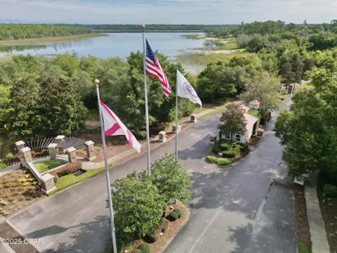 105 Lake Merial Trail