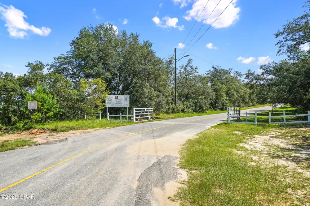 15 Trellis Drive Chipley, FL 32428