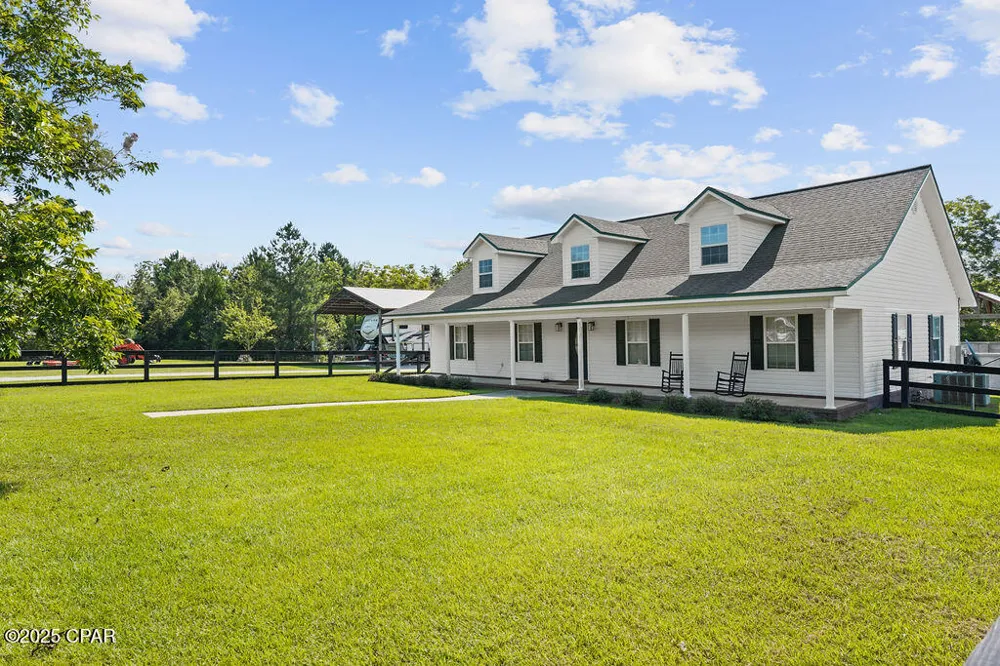 1528 Hilltop Drive Bonifay, FL 32425