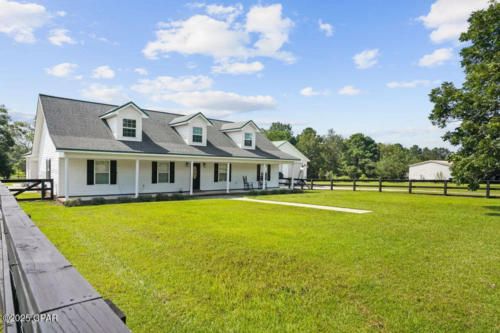 1528 Hilltop Drive Bonifay, FL 32425
