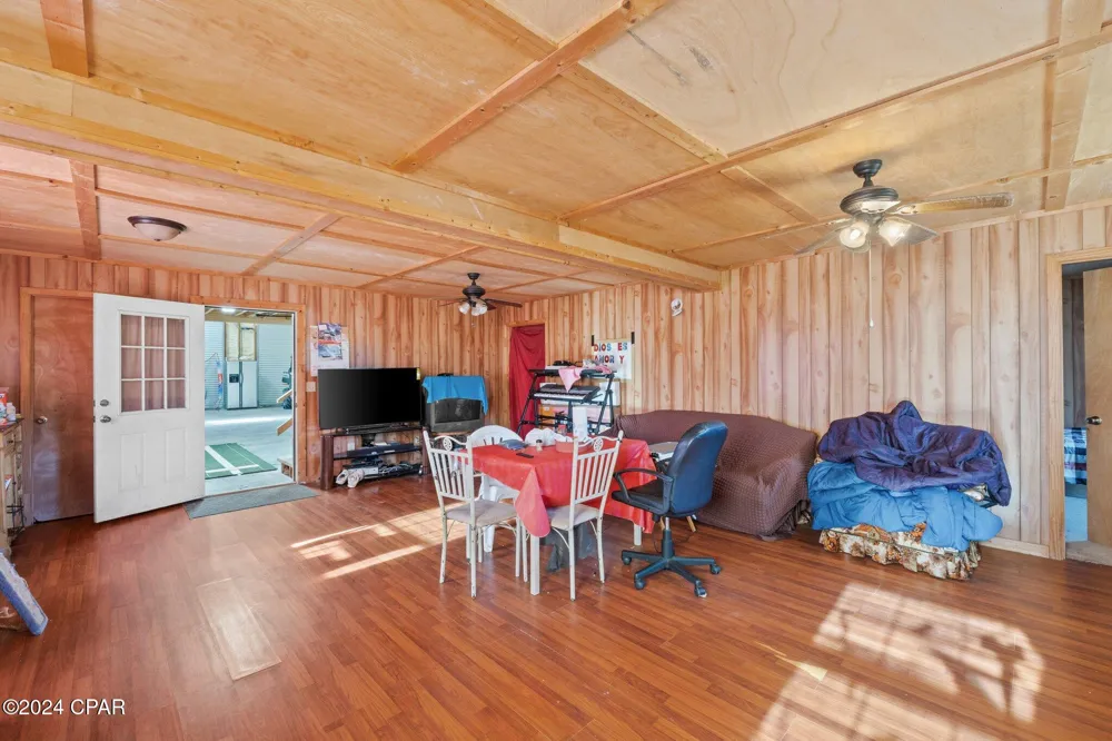 1528 Hilltop Drive Bonifay, FL 32425