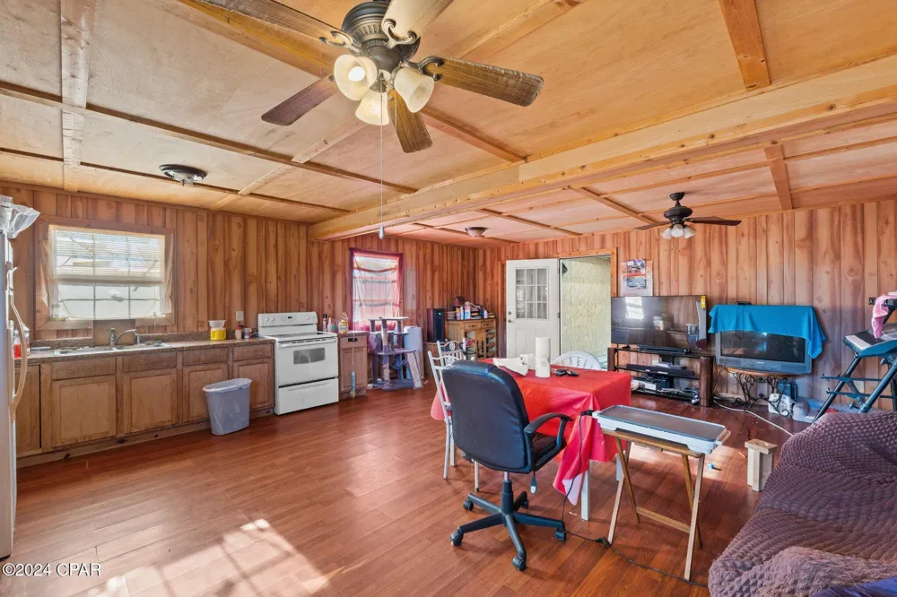 1528 Hilltop Drive Bonifay, FL 32425