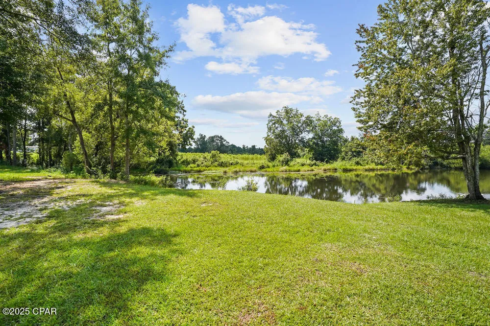 1528 Hilltop Drive Bonifay, FL 32425