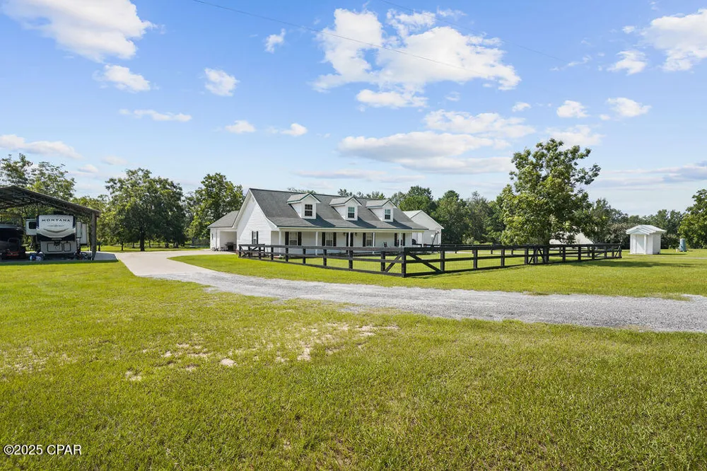 1528 Hilltop Drive Bonifay, FL 32425
